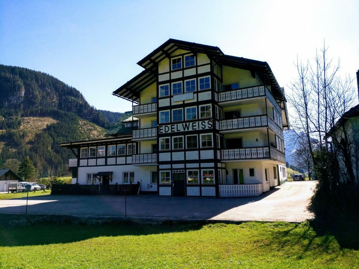 Pension Edelweiss Top 25 Gosau Exterior photo